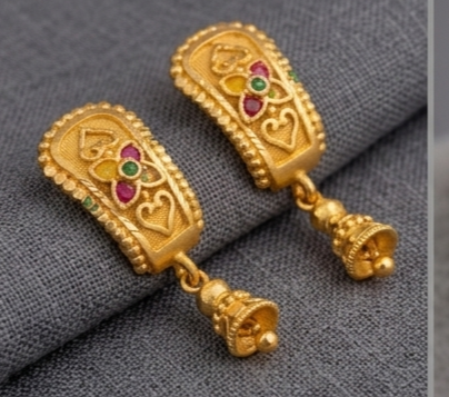 2 Rajwada Ruby-Center Antique Shield Latkan - Image 8