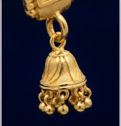 7 Rajwada Ruby-Center Antique Shield Latkan - Image 4