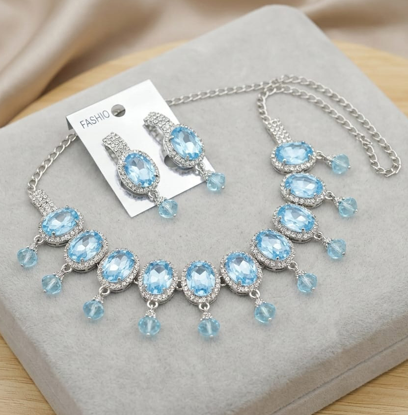 category of chocker